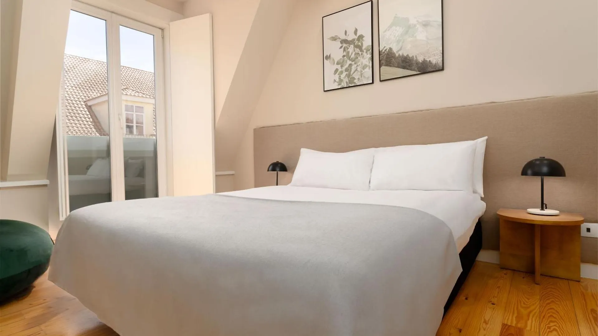 Apartment Limehome Lisbon Rua Do Arsenal Portugal